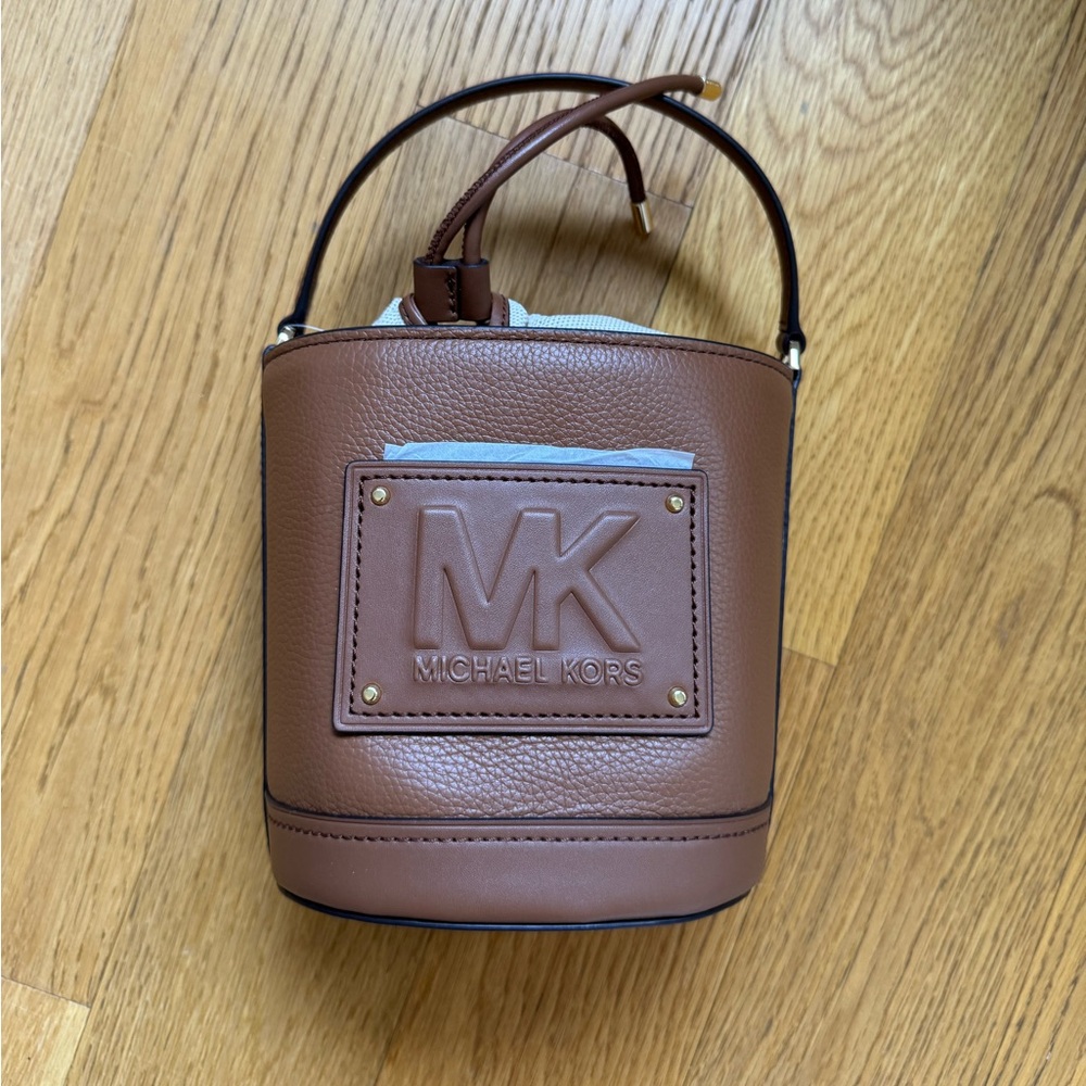 Michael Kors Bucket Bag